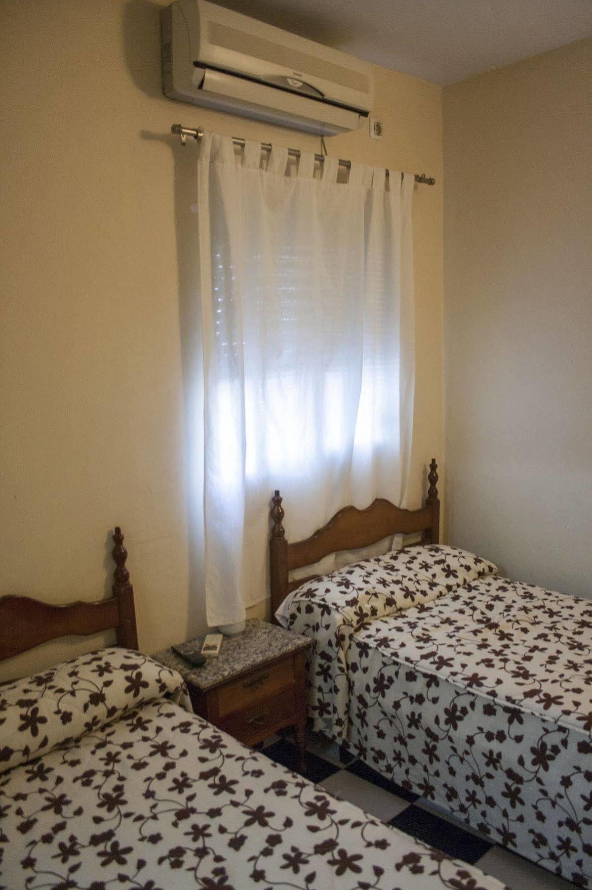 Hostal El Emigrante 两姐妹 外观 照片